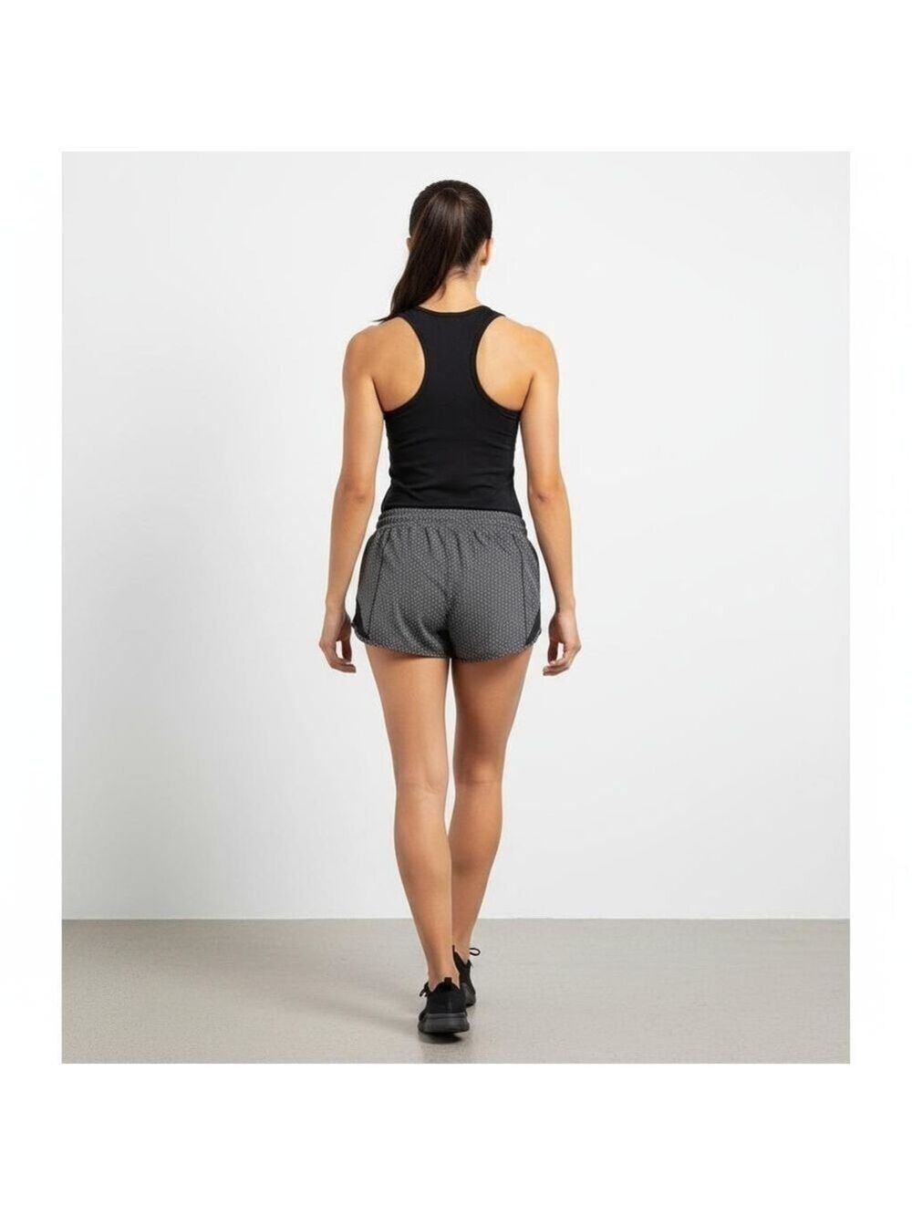 Lululemon hotty Hot shorts frozen fizz reflective silver size 4